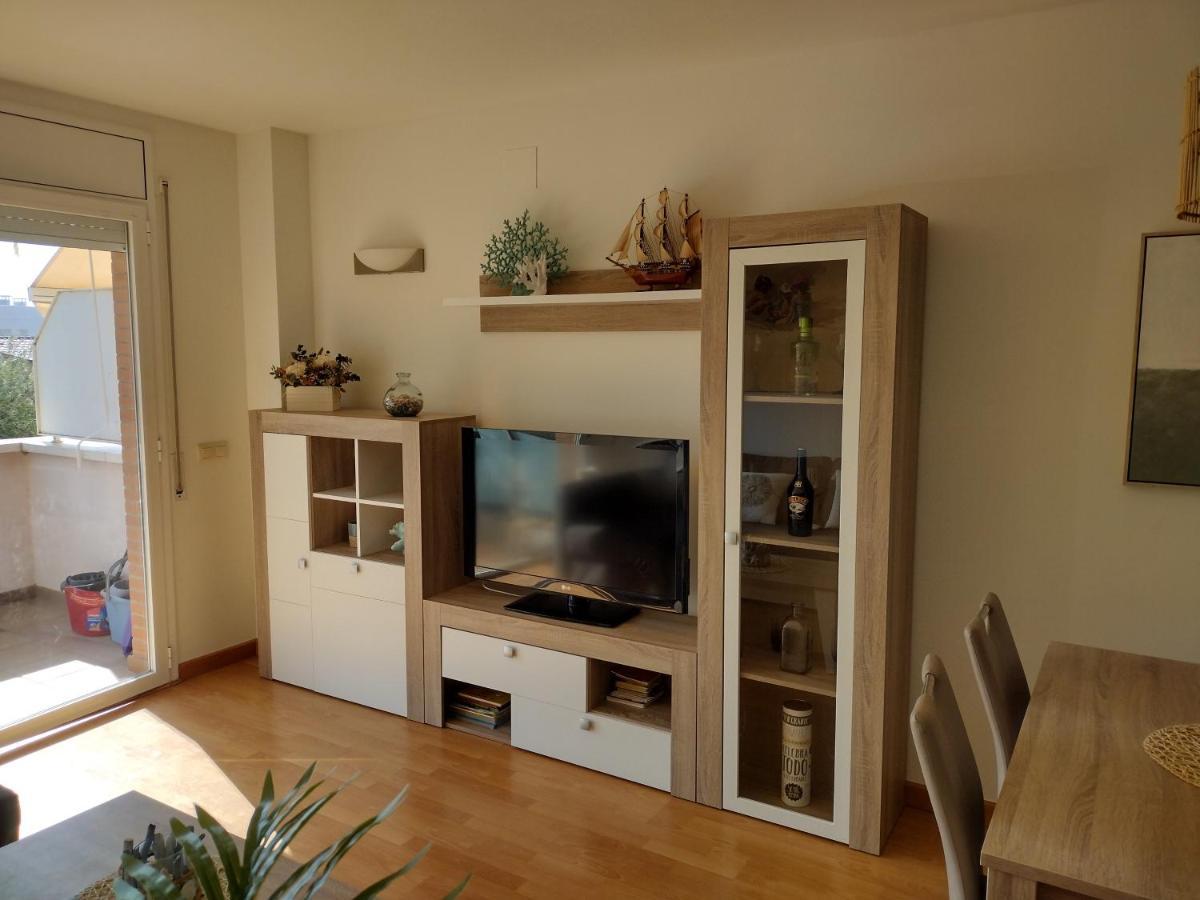 Encantador Apartamento Familiar 4 Px Con Terraza, Parking Y Wi-Fi En Llanca Exterior photo