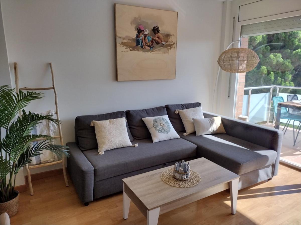 Encantador Apartamento Familiar 4 Px Con Terraza, Parking Y Wi-Fi En Llanca Exterior photo
