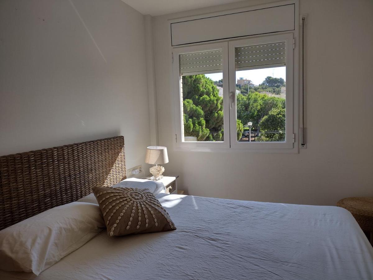 Encantador Apartamento Familiar 4 Px Con Terraza, Parking Y Wi-Fi En Llanca Exterior photo